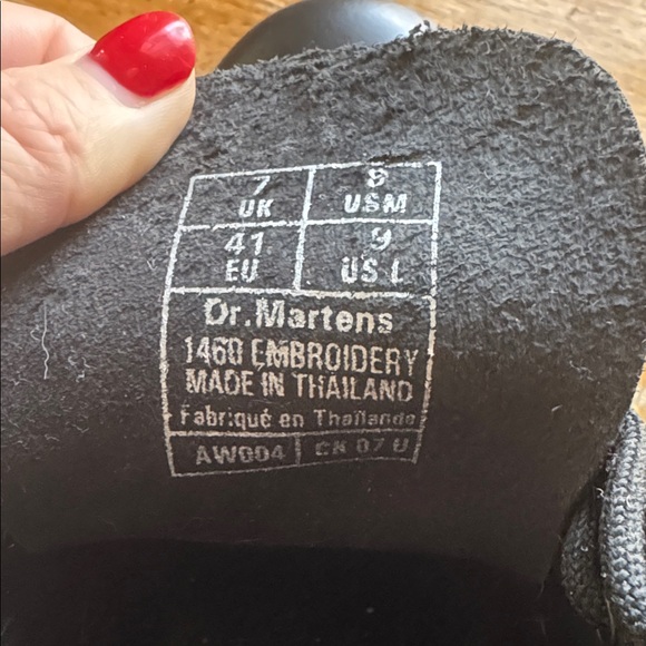 Dr. Martens Black Boots with Red and Green Dragon Embroidery - Picture 2 of 8